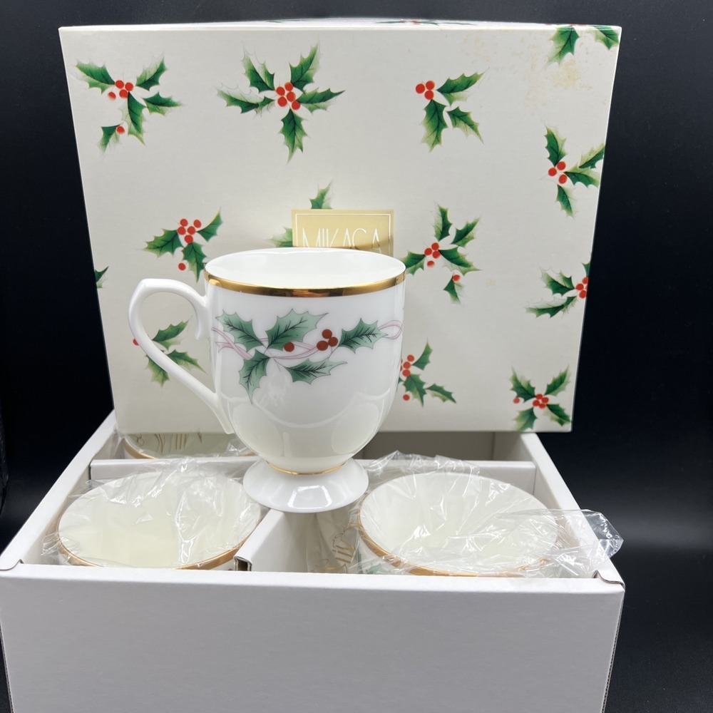 MIKASA Bone China RIBBON HOLLY Set of 4 Pedestal Coffee Teacups Mugs Japan 4"